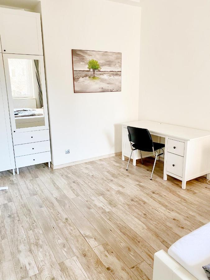 Luxury Apartment In The Centre Ac Parking Garden Budapest Exterior foto